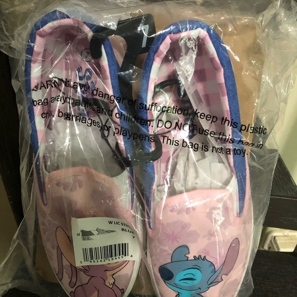 Women, Disney, stitch sneakers - Picture 2 of 3